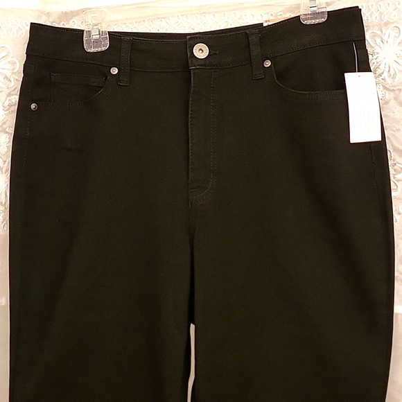 NEW Style&Co Black Stretch Denim Curvy Boot-Cut Jeans, 10 LONG - Picture 12 of 16